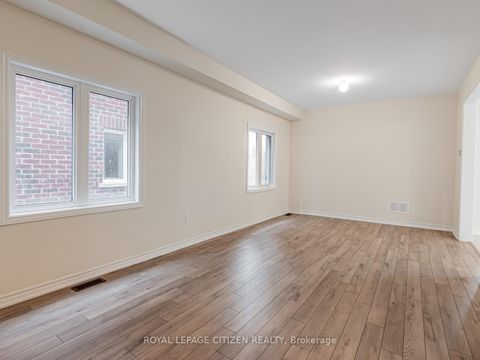 Photo 6 at 7 Jeanne Pynn Avenue, Sutton & Jackson's Point, Georgina