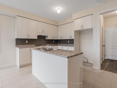 Photo 10 at 7 Jeanne Pynn Avenue, Sutton & Jackson's Point, Georgina