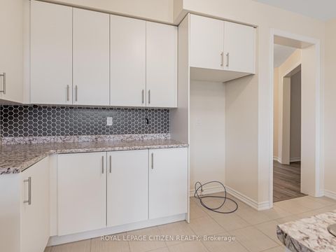 Photo 12 at 7 Jeanne Pynn Avenue, Sutton & Jackson's Point, Georgina