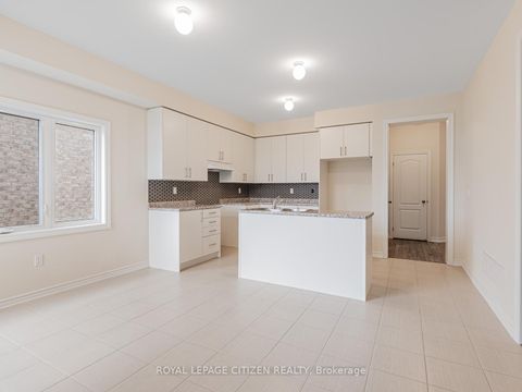 Photo 16 at 7 Jeanne Pynn Avenue, Sutton & Jackson's Point, Georgina