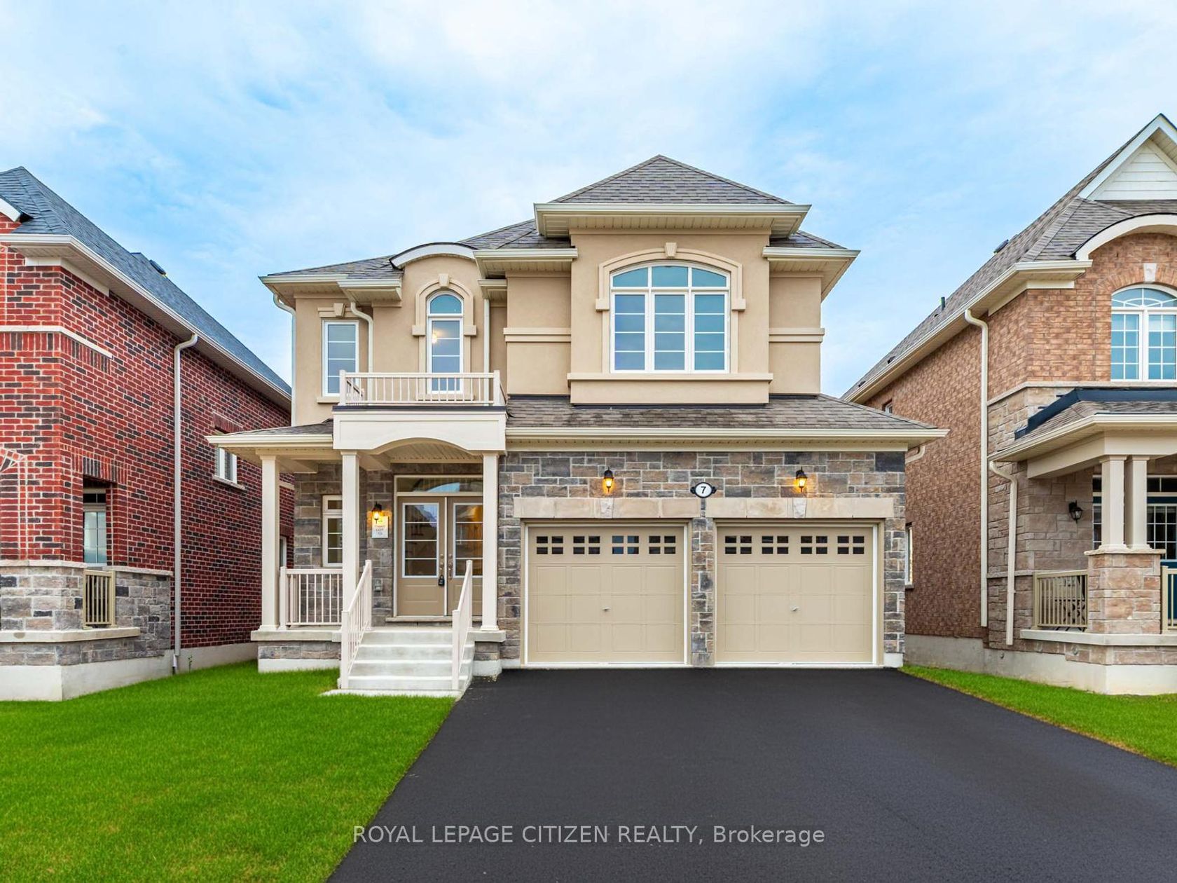 7 Jeanne Pynn Avenue, Sutton & Jackson