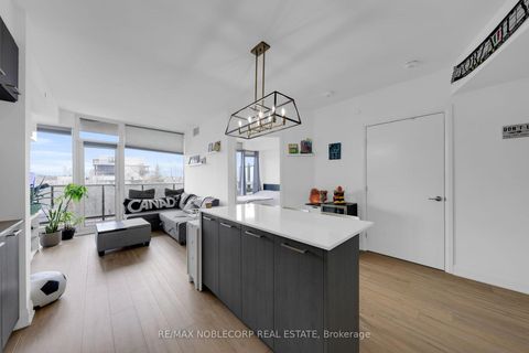 Photo 11 at 421 - 4800 Highway 7, East Woodbridge, Vaughan