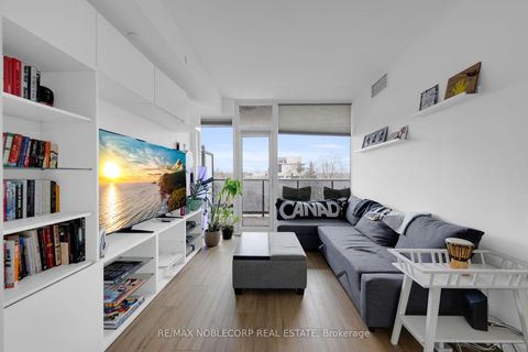 Photo 12 at 421 - 4800 Highway 7, East Woodbridge, Vaughan