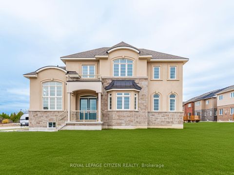 Photo 1 at 165 Hawkins Street, Sutton & Jackson's Point, Georgina