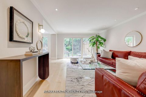 Photo 4 at 14 Anvil Millway, Windfields, Toronto