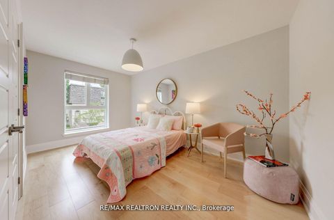 Photo 16 at 14 Anvil Millway, Windfields, Toronto