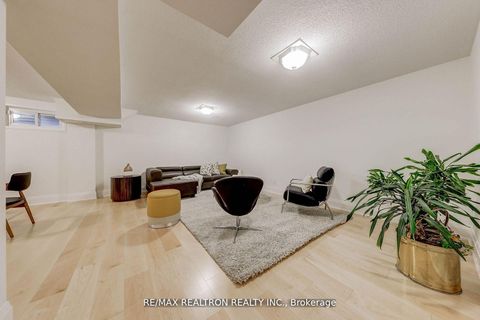 Photo 20 at 14 Anvil Millway, Windfields, Toronto