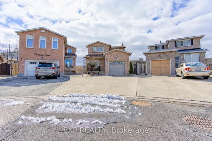 Photo 1 at 39 Regis Court, Stoney Creek, Hamilton