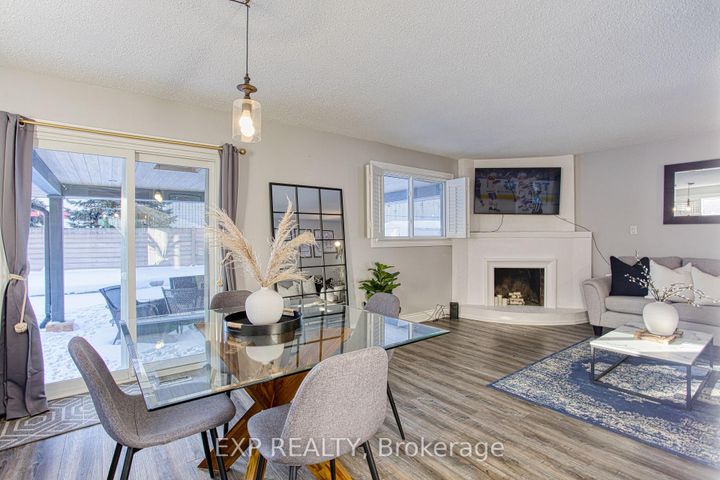 Photo 11 at 39 Regis Court, Stoney Creek, Hamilton