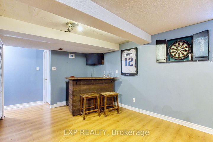 Photo 23 at 39 Regis Court, Stoney Creek, Hamilton