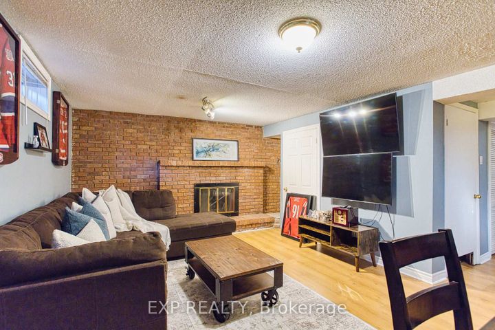 Photo 26 at 39 Regis Court, Stoney Creek, Hamilton
