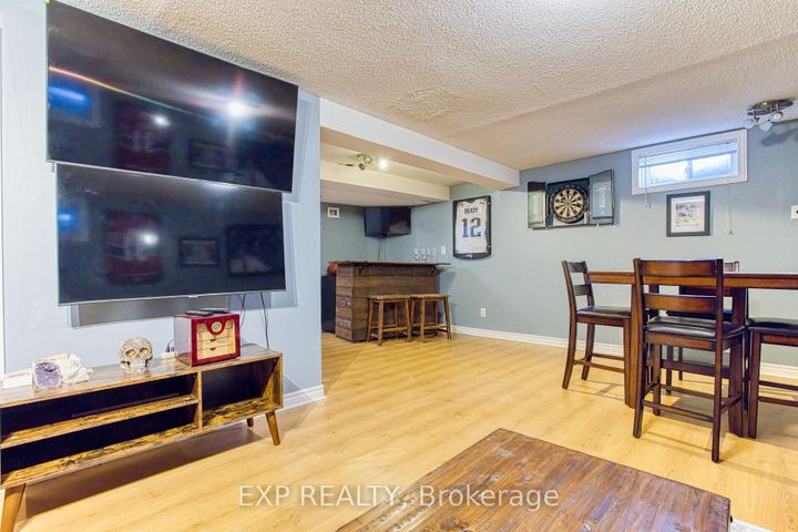 Photo 27 at 39 Regis Court, Stoney Creek, Hamilton