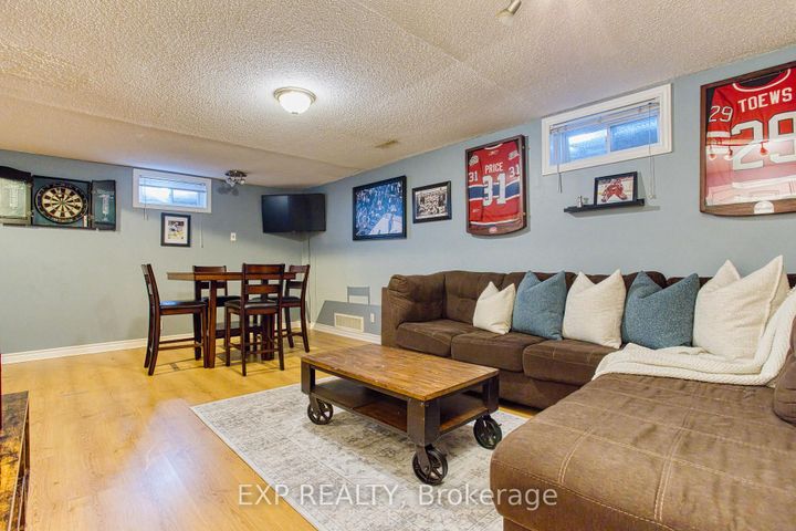 Photo 28 at 39 Regis Court, Stoney Creek, Hamilton
