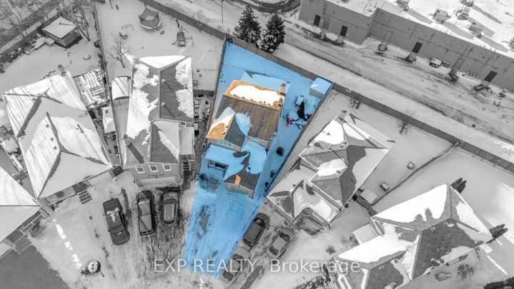 Photo 34 at 39 Regis Court, Stoney Creek, Hamilton