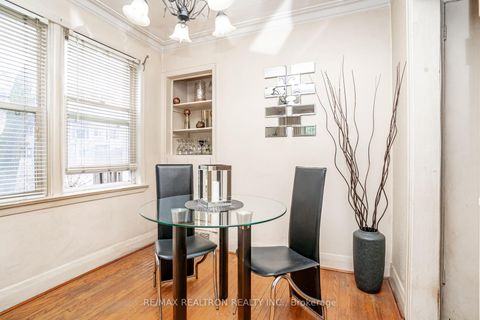 Photo 9 at 25 Harding Boulevard, Harding, Richmond Hill