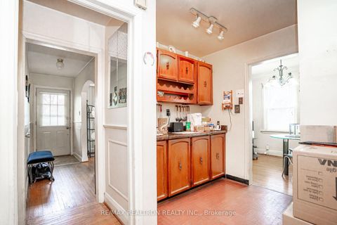 Photo 14 at 25 Harding Boulevard, Harding, Richmond Hill