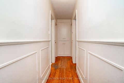 Photo 15 at 25 Harding Boulevard, Harding, Richmond Hill