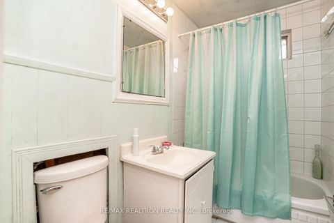 Photo 22 at 25 Harding Boulevard, Harding, Richmond Hill