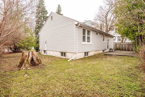 Photo 28 at 25 Harding Boulevard, Harding, Richmond Hill