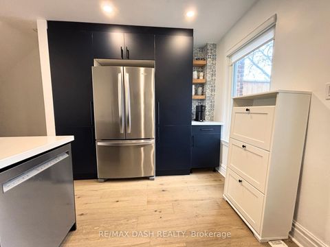 Photo 6 at 3312 Bathurst Street, Lawrence, Toronto