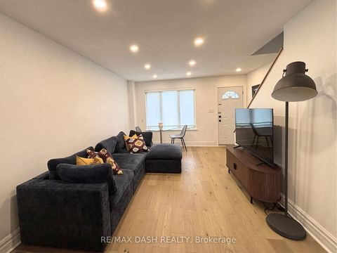 Photo 9 at 3312 Bathurst Street, Lawrence, Toronto