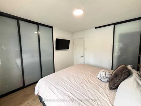 Photo 11 at 3312 Bathurst Street, Lawrence, Toronto