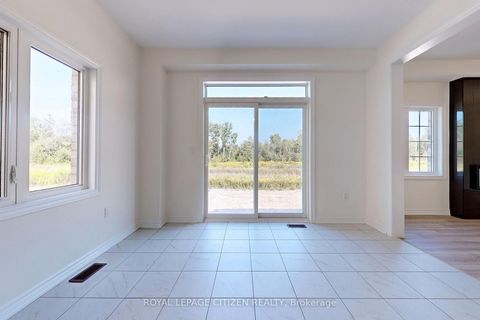 Photo 16 at 140 Hawkins Street, Sutton & Jackson's Point, Georgina