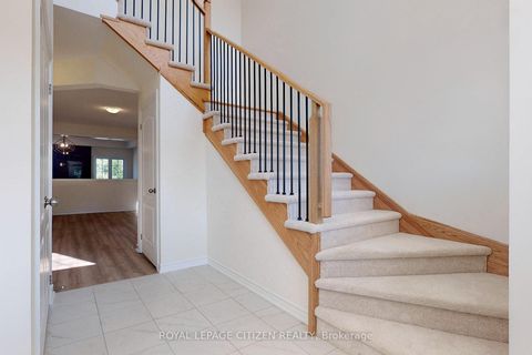 Photo 22 at 140 Hawkins Street, Sutton & Jackson's Point, Georgina