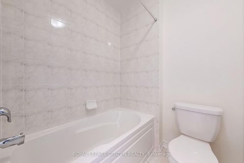 Photo 34 at 140 Hawkins Street, Sutton & Jackson's Point, Georgina