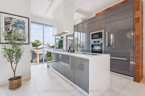 Photo 11 at 1139 Glengrove Avenue W, Glen Park, Toronto
