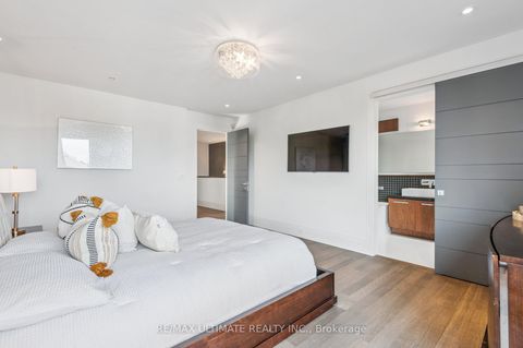 Photo 13 at 1139 Glengrove Avenue W, Glen Park, Toronto