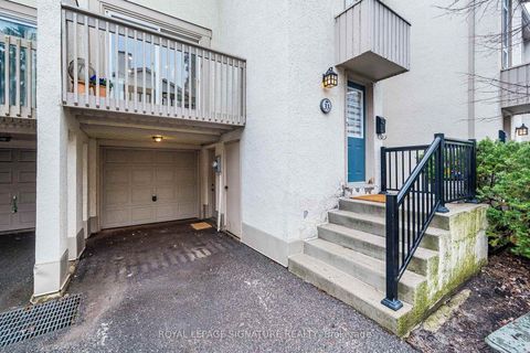 Photo 4 at 33 Cheryl Shepway, Don Valley Village, Toronto