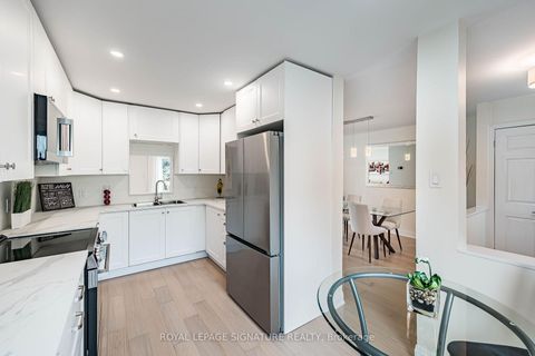 Photo 16 at 33 Cheryl Shepway, Don Valley Village, Toronto