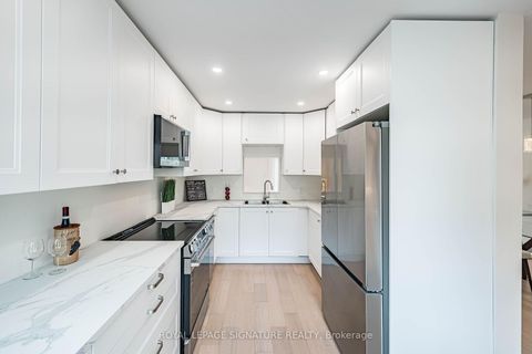 Photo 17 at 33 Cheryl Shepway, Don Valley Village, Toronto