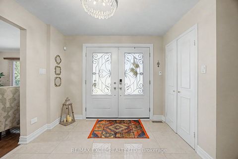 Photo 5 at 46 Robinter Drive, Newtonbrook East, Toronto