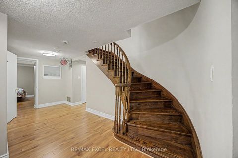Photo 23 at 46 Robinter Drive, Newtonbrook East, Toronto