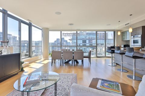 Photo 11 at 1026 - 55 Stewart Street, Waterfront Communities C1, Toronto