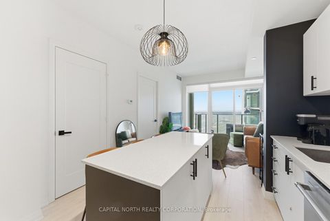 Photo 9 at 1706 - 9000 Jane Street, Vellore Village, Vaughan