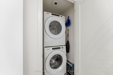 Photo 19 at 1706 - 9000 Jane Street, Vellore Village, Vaughan