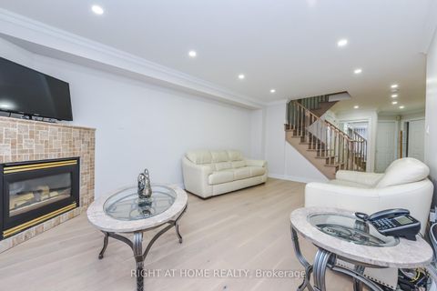 Photo 6 at 105 Panorama Crescent, Elder Mills, Vaughan