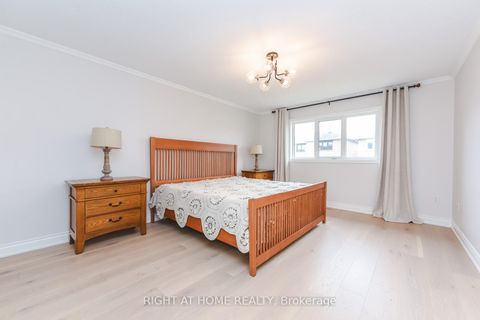 Photo 16 at 105 Panorama Crescent, Elder Mills, Vaughan