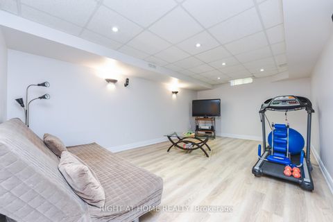 Photo 23 at 105 Panorama Crescent, Elder Mills, Vaughan