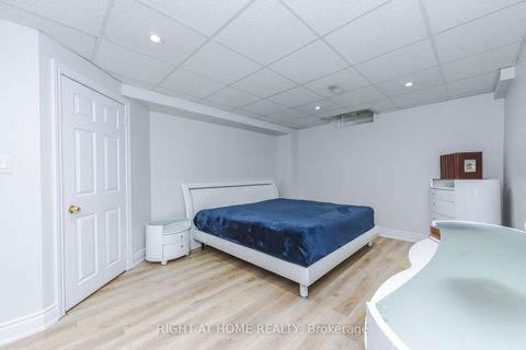 Photo 24 at 105 Panorama Crescent, Elder Mills, Vaughan