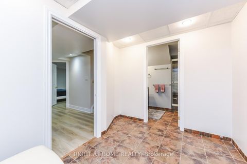 Photo 27 at 105 Panorama Crescent, Elder Mills, Vaughan