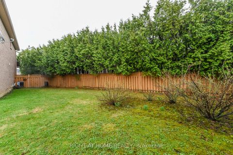 Photo 31 at 105 Panorama Crescent, Elder Mills, Vaughan