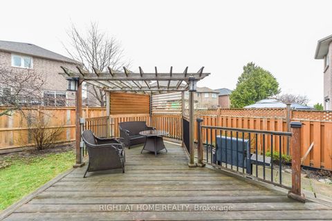 Photo 32 at 105 Panorama Crescent, Elder Mills, Vaughan