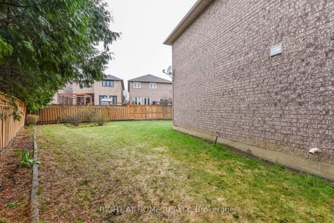 Photo 33 at 105 Panorama Crescent, Elder Mills, Vaughan