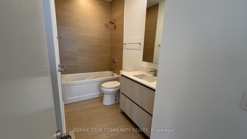 Photo 11 at 1004 - 8188 Yonge Street, Uplands, Vaughan