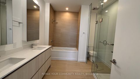 Photo 13 at 1004 - 8188 Yonge Street, Uplands, Vaughan