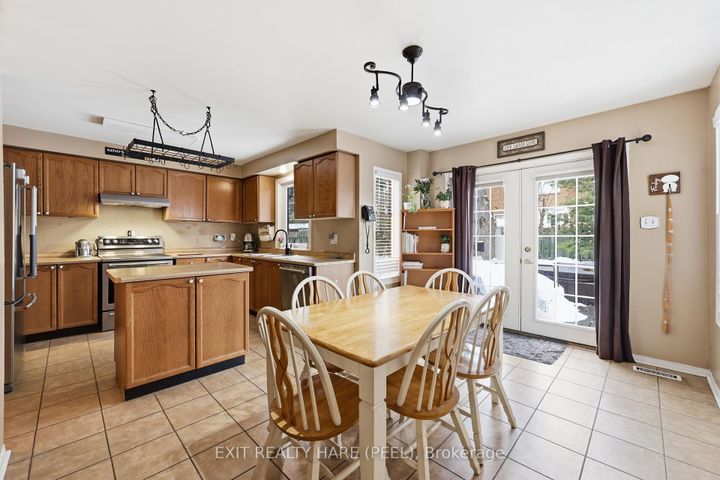 Photo 8 at 77 Lord Simcoe Drive, Westgate, Brampton